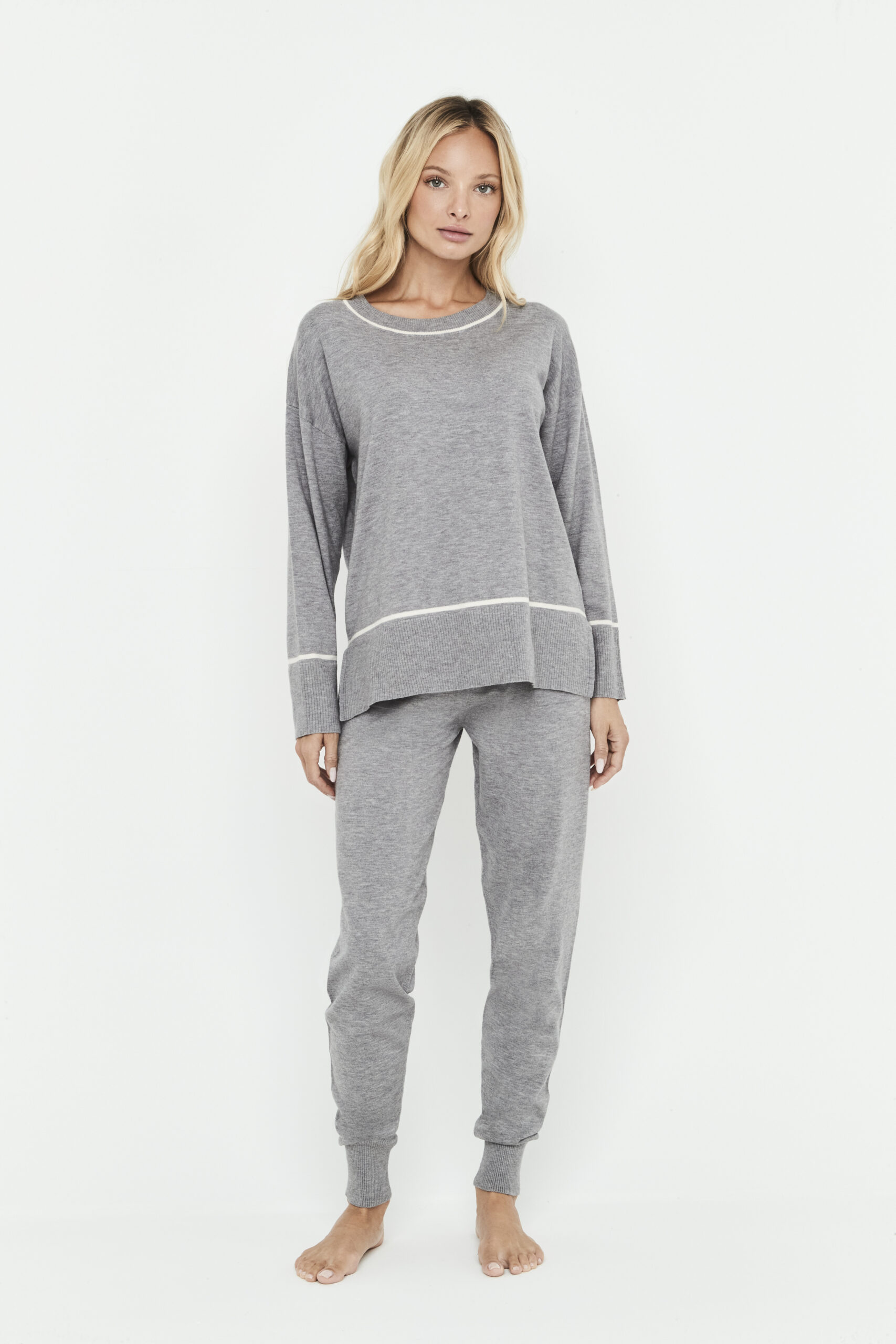 2 teiliges Home Set (Pulli & Hose) – Bild 4