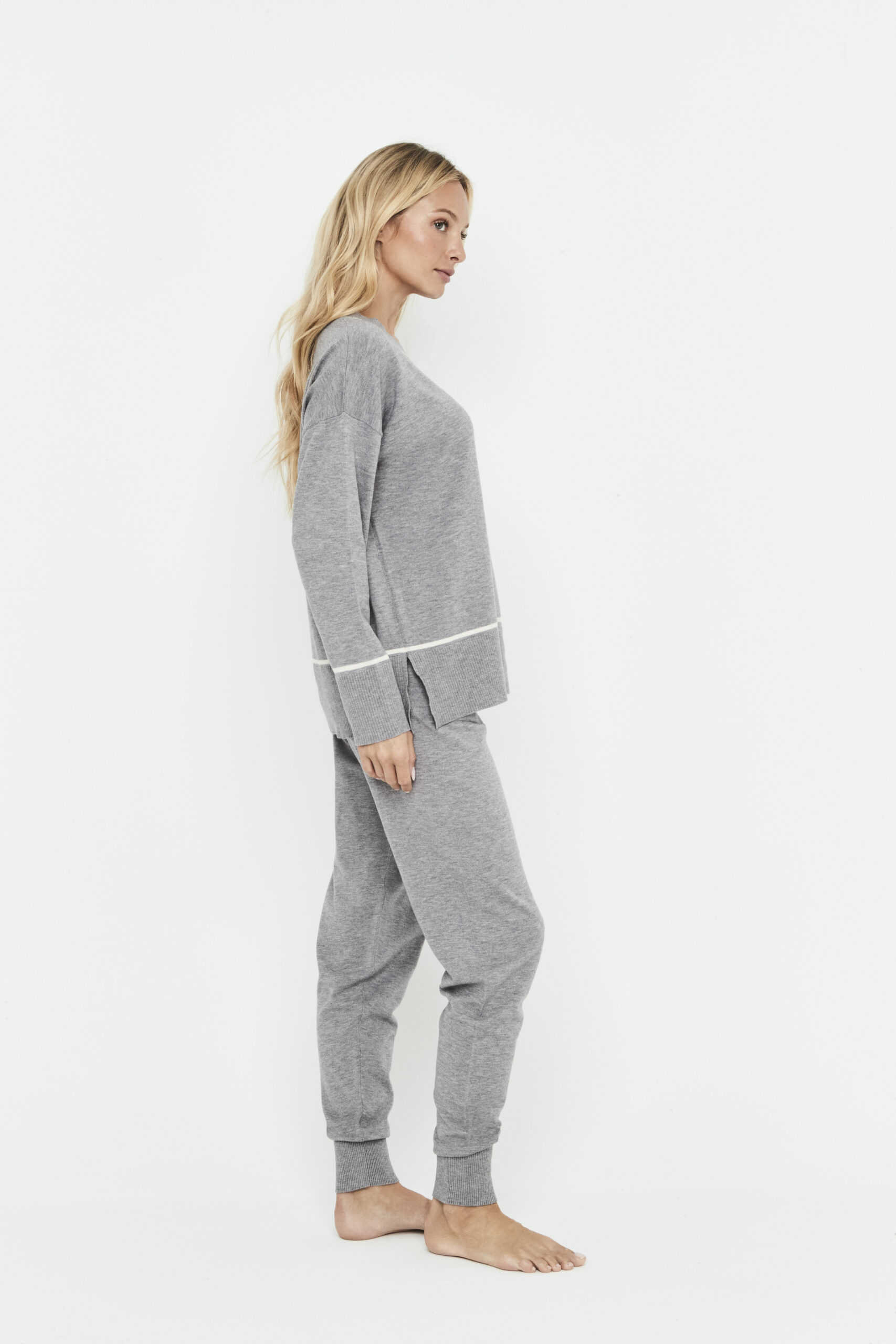 2 teiliges Home Set (Pulli & Hose) – Bild 2